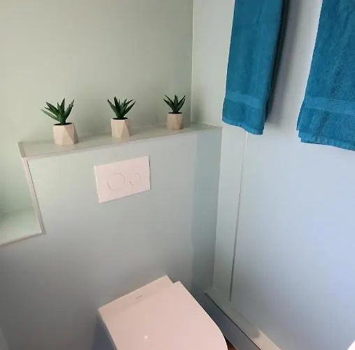 Blu בית הארחה 4*